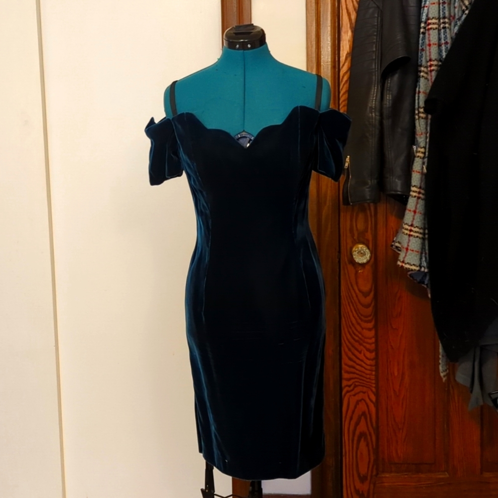 80s Nu Mode Velvet Dress